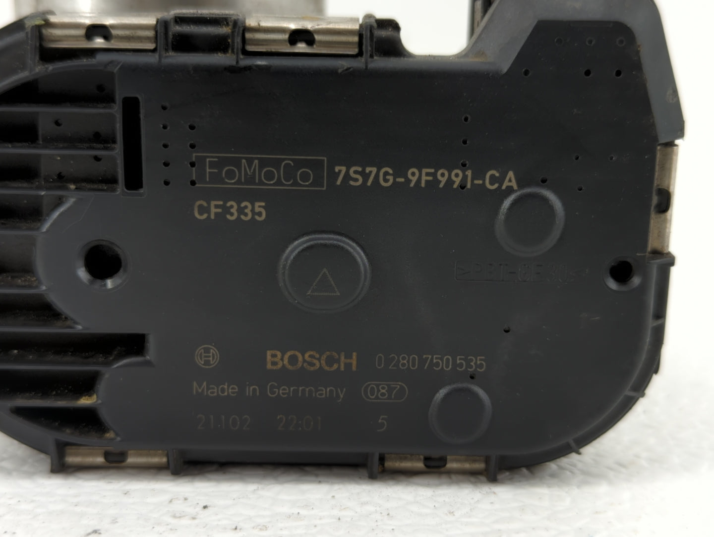 2014-2019 Ford Fiesta Throttle Body P/N:0 280 750 535 7S7G-9F991-CA Fits Fits 2013 2014 2015 2016 2017 2018 2019 OEM Used Au