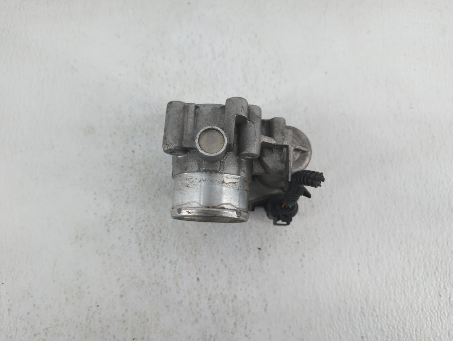 2014-2019 Ford Fiesta Throttle Body P/N:0 280 750 535 7S7G-9F991-CA Fits Fits 2013 2014 2015 2016 2017 2018 2019 OEM Used Au
