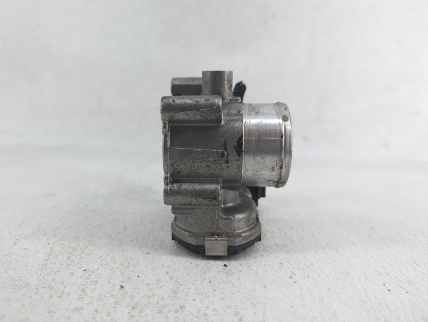 2014-2019 Ford Fiesta Throttle Body P/N:0 280 750 535 7S7G-9F991-CA Fits Fits 2013 2014 2015 2016 2017 2018 2019 OEM Used Au