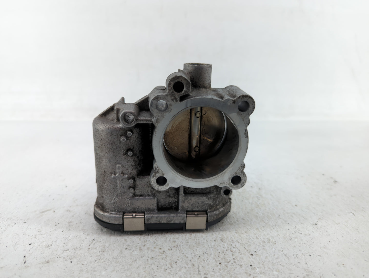 2014-2019 Ford Fiesta Throttle Body P/N:7S7G-9F991-CA Fits Fits 2013 2014 2015 2016 2017 2018 2019 OEM Used Auto Parts - Oem