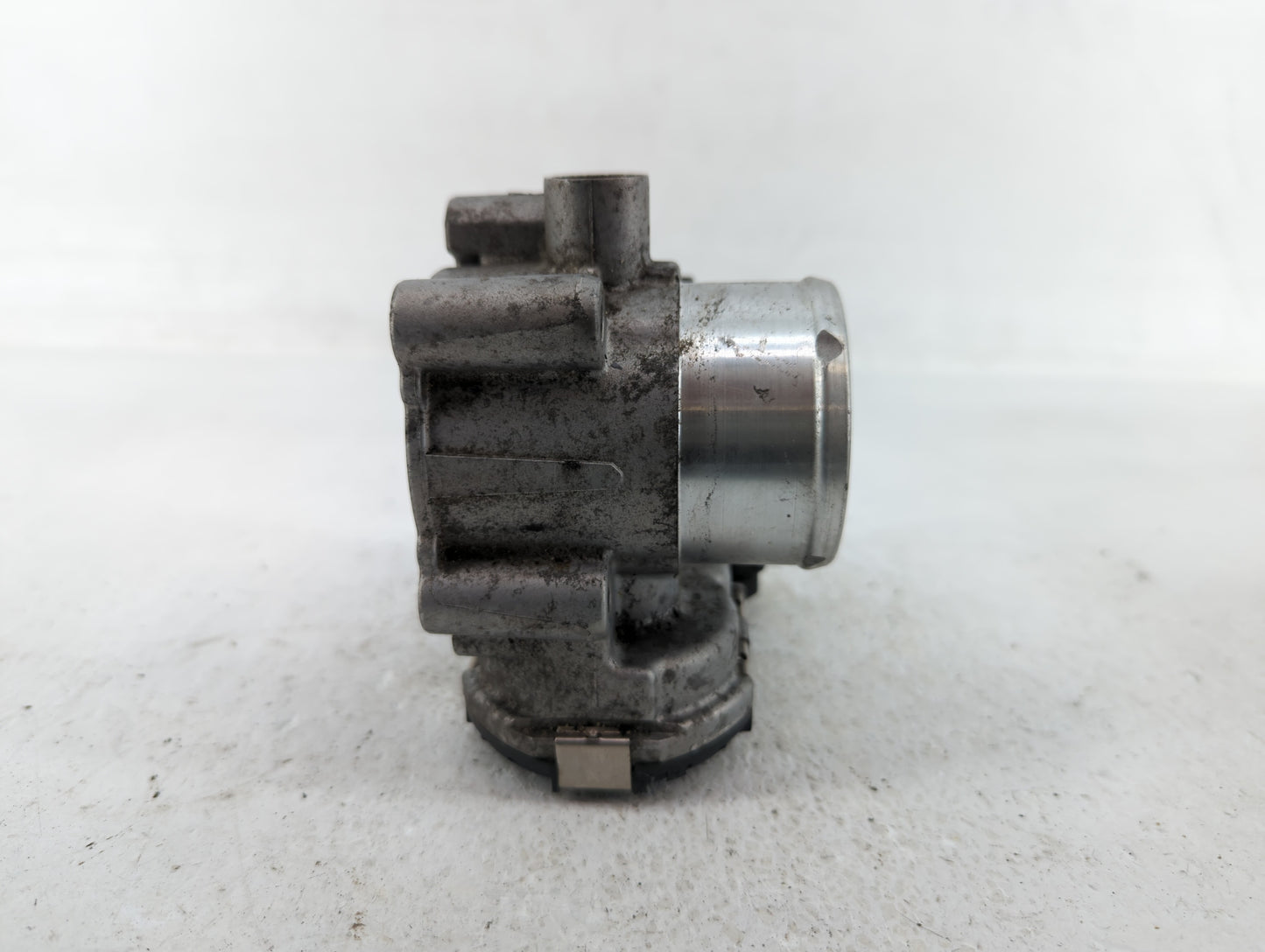 2014-2019 Ford Fiesta Throttle Body P/N:7S7G-9F991-CA Fits Fits 2013 2014 2015 2016 2017 2018 2019 OEM Used Auto Parts - Oem