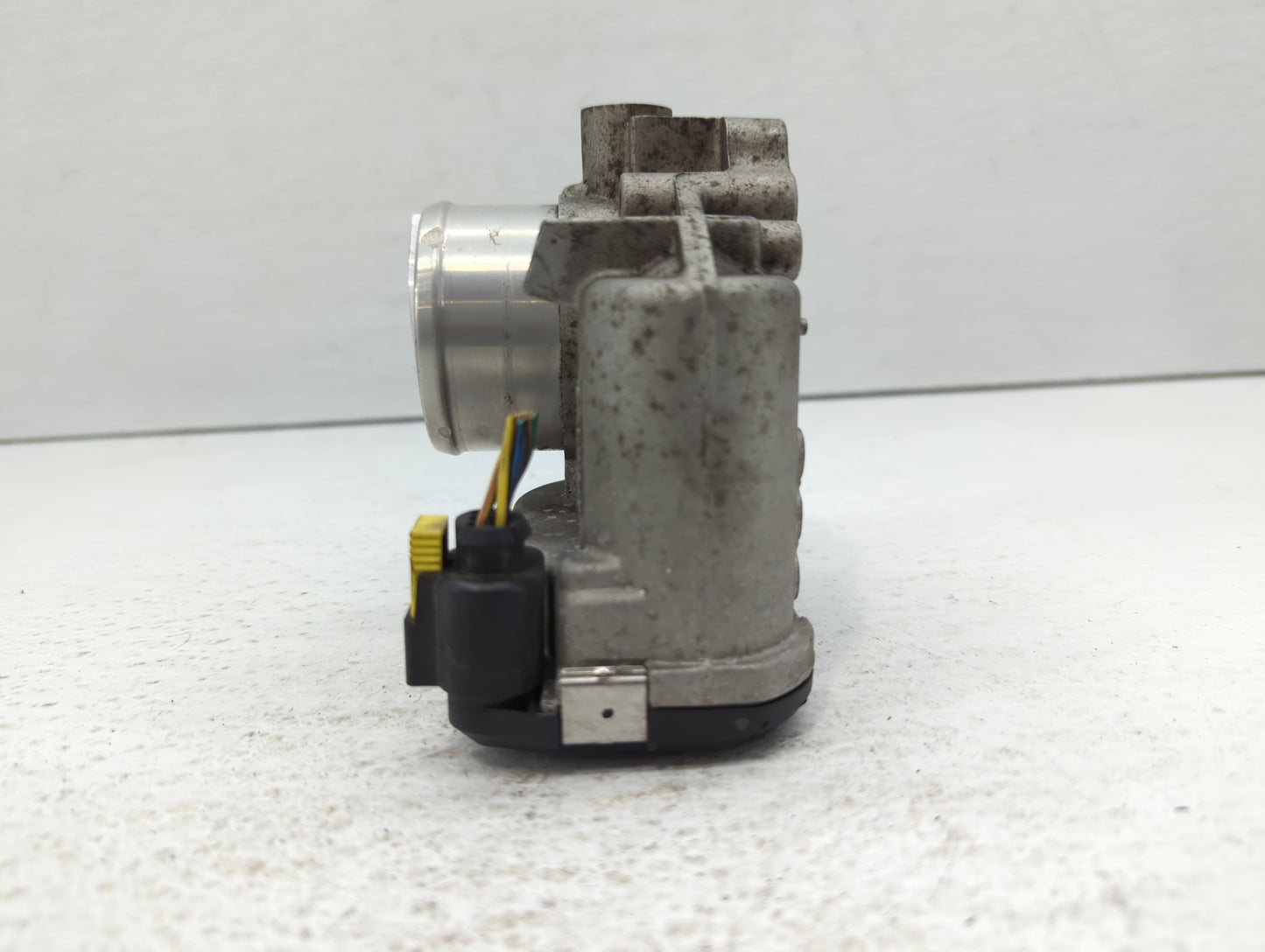 2014-2019 Ford Fiesta Throttle Body P/N:7S7G-9F991-CA Fits Fits 2013 2014 2015 2016 2017 2018 2019 OEM Used Auto Parts - Oem