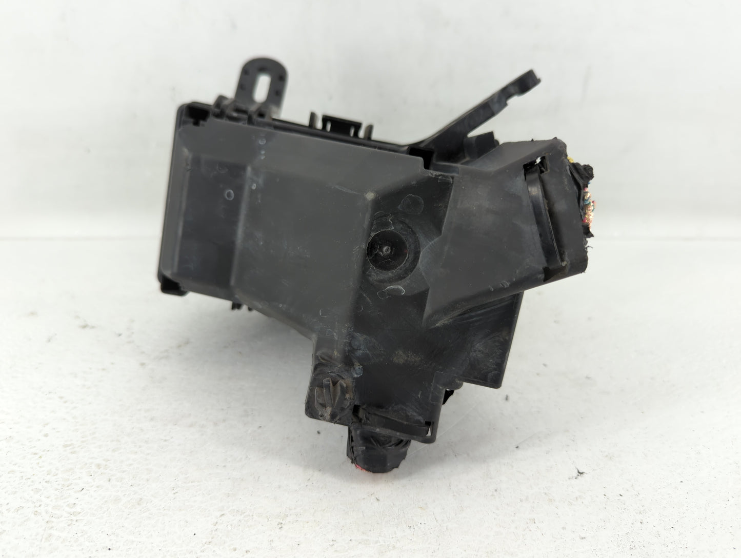 2014-2019 Ford Fiesta Fusebox Fuse Box Panel Relay Module P/N:6003447201 Fits Fits 2014 2015 2016 2017 2018 2019 OEM Used Au