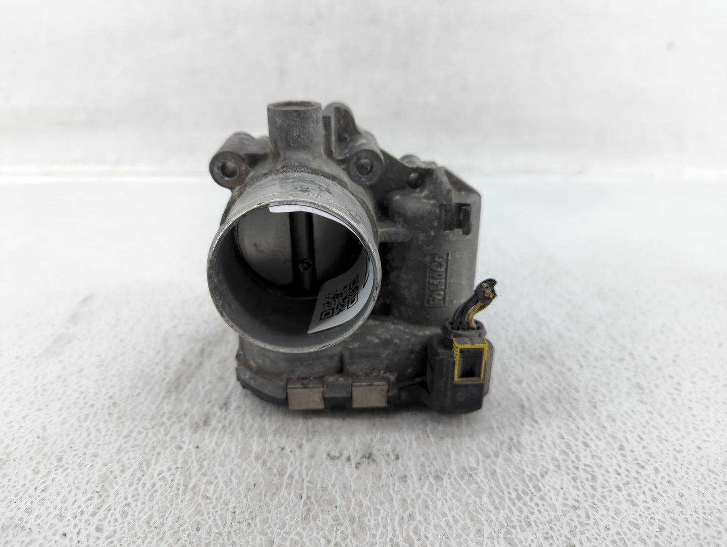 2014-2019 Ford Fiesta Throttle Body P/N:7S7G-9F991-CA Fits Fits 2013 2014 2015 2016 2017 2018 2019 OEM Used Auto Parts - Oem