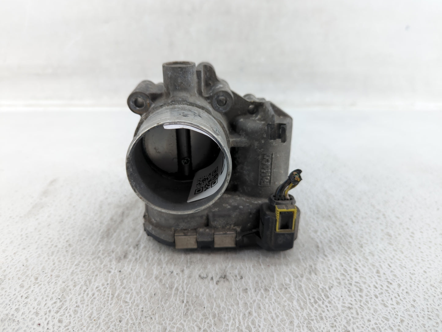 2014-2019 Ford Fiesta Throttle Body P/N:7S7G-9F991-CA Fits Fits 2013 2014 2015 2016 2017 2018 2019 OEM Used Auto Parts - Oem