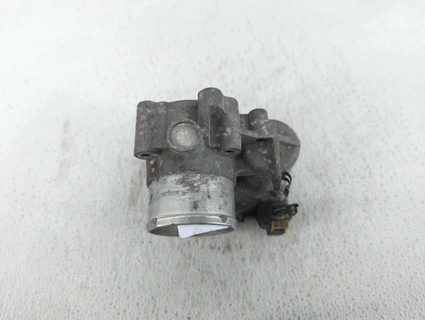 2014-2019 Ford Fiesta Throttle Body P/N:7S7G-9F991-CA Fits Fits 2013 2014 2015 2016 2017 2018 2019 OEM Used Auto Parts - Oem