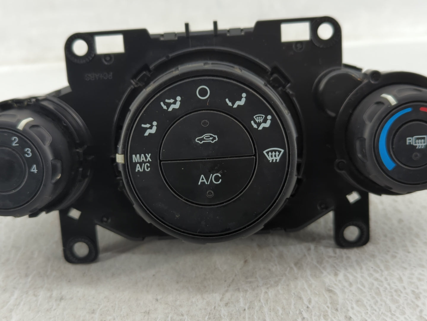 2014-2019 Ford Fiesta Climate Control Module Temperature AC/Heater Replacement P/N:D2BT-19980-AE Fits OEM Used Auto Parts - 
