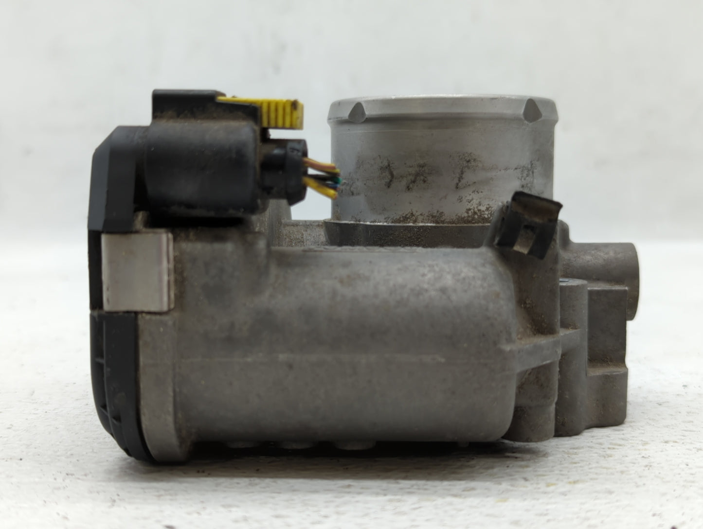 2014-2019 Ford Fiesta Throttle Body P/N:7S7G-9F991-CA Fits Fits 2013 2014 2015 2016 2017 2018 2019 OEM Used Auto Parts - Oem