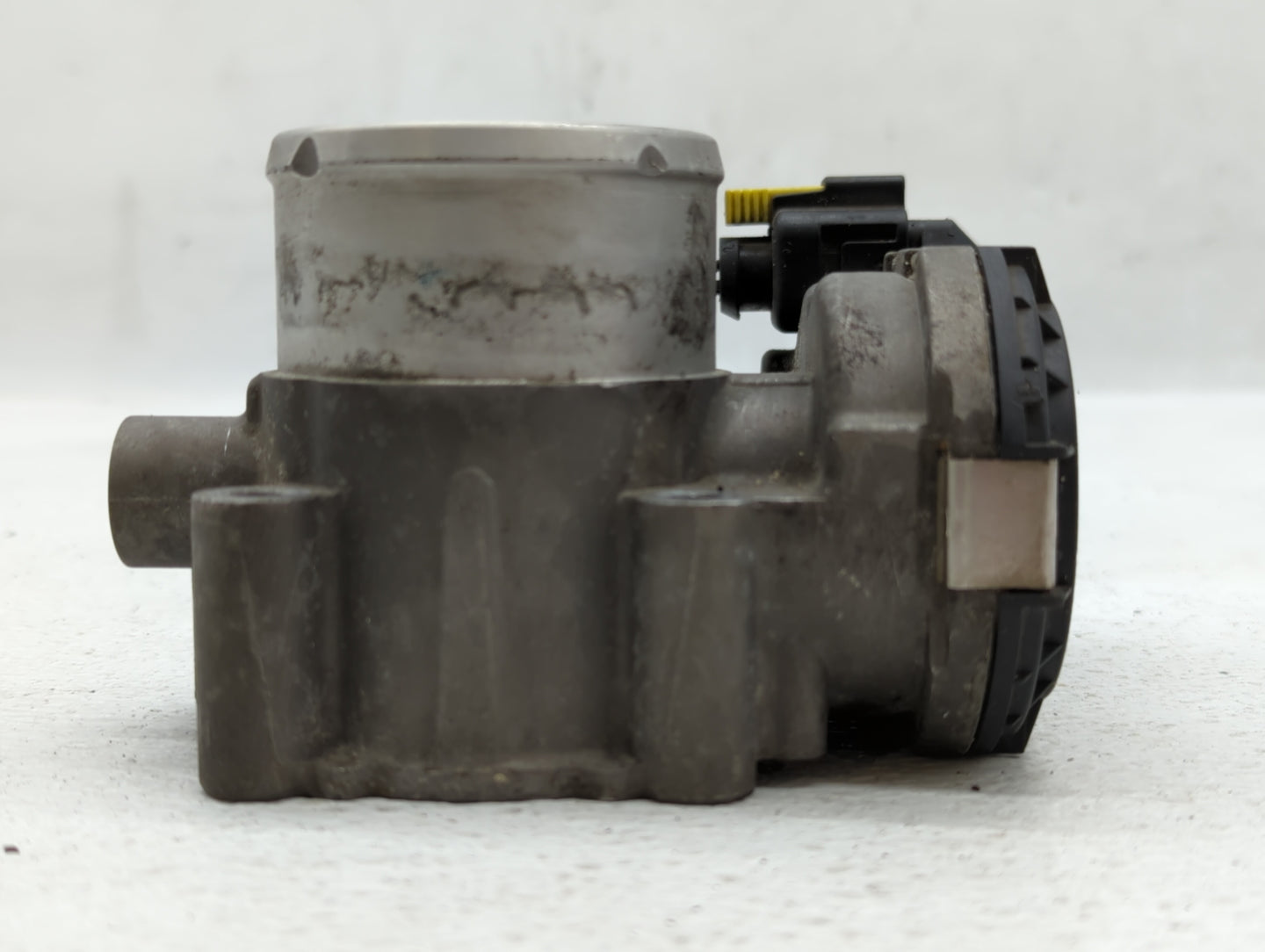 2014-2019 Ford Fiesta Throttle Body P/N:7S7G-9F991-CA Fits Fits 2013 2014 2015 2016 2017 2018 2019 OEM Used Auto Parts - Oem