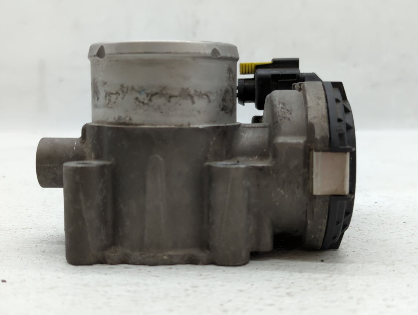 2014-2019 Ford Fiesta Throttle Body P/N:7S7G-9F991-CA Fits Fits 2013 2014 2015 2016 2017 2018 2019 OEM Used Auto Parts - Oem
