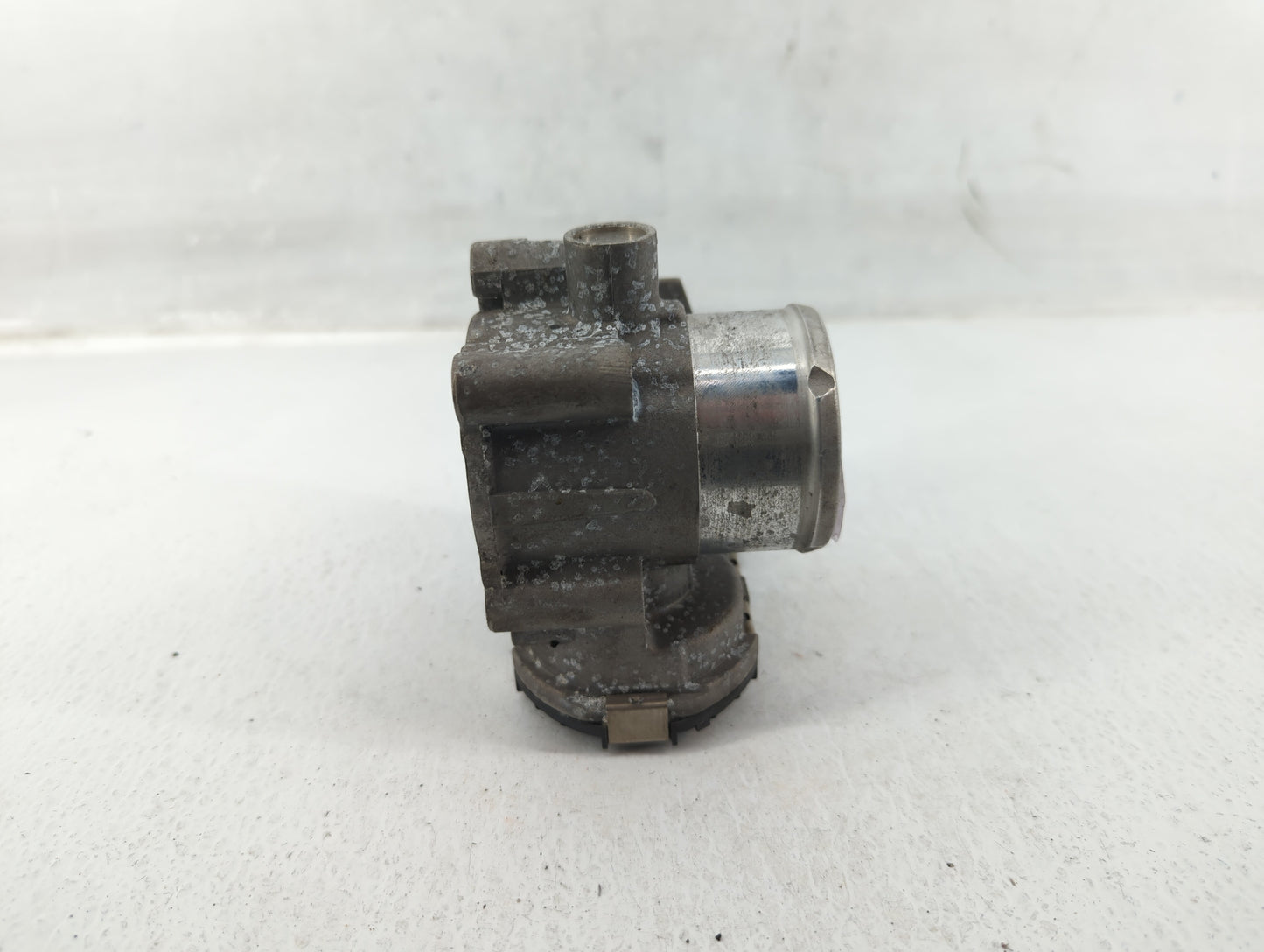 2014-2019 Ford Fiesta Throttle Body P/N:7S7G-9F991-CA Fits Fits 2013 2014 2015 2016 2017 2018 2019 OEM Used Auto Parts - Oem