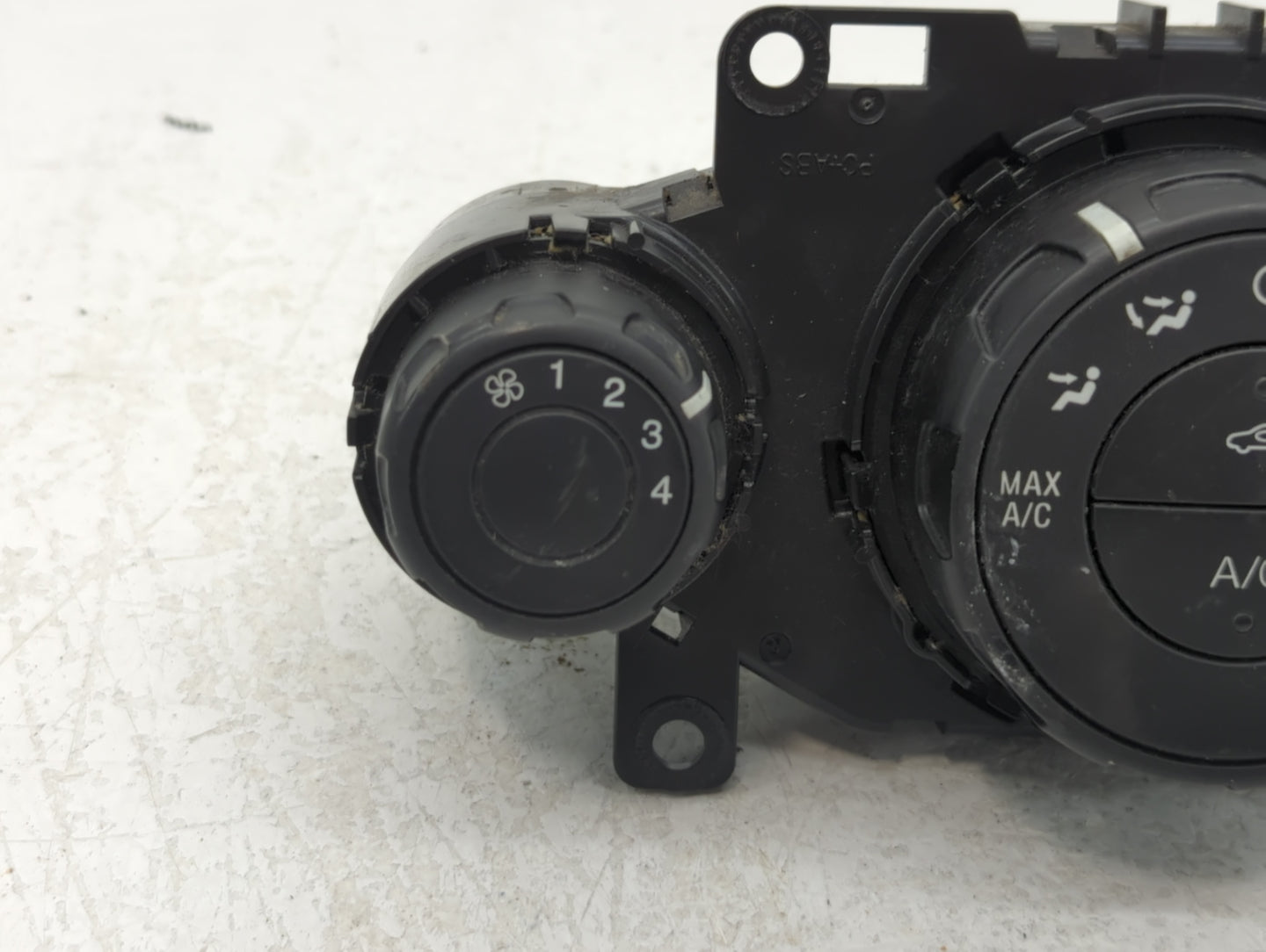 2014-2019 Ford Fiesta Climate Control Module Temperature AC/Heater Replacement P/N:10419145004 D2BT 19980 AE Fits OEM Used A