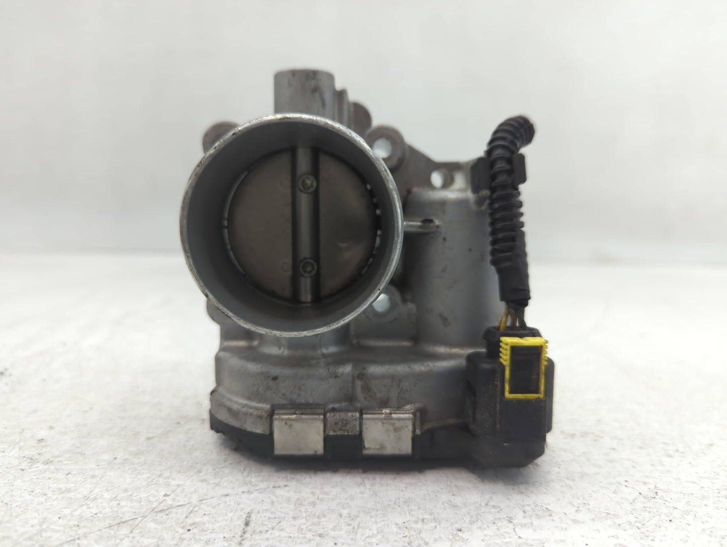2014-2019 Ford Fiesta Throttle Body P/N:7S7G-9F991-CA Fits Fits 2013 2014 2015 2016 2017 2018 2019 OEM Used Auto Parts - Oem