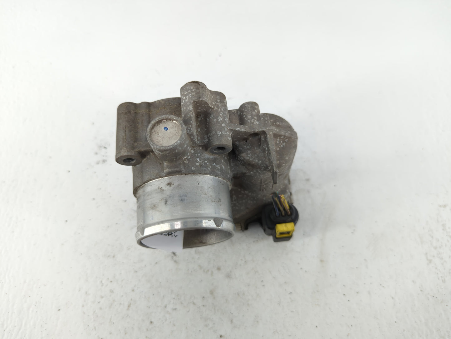 2014-2019 Ford Fiesta Throttle Body P/N:7S7G-9F991-CA Fits Fits 2013 2014 2015 2016 2017 2018 2019 OEM Used Auto Parts - Oem