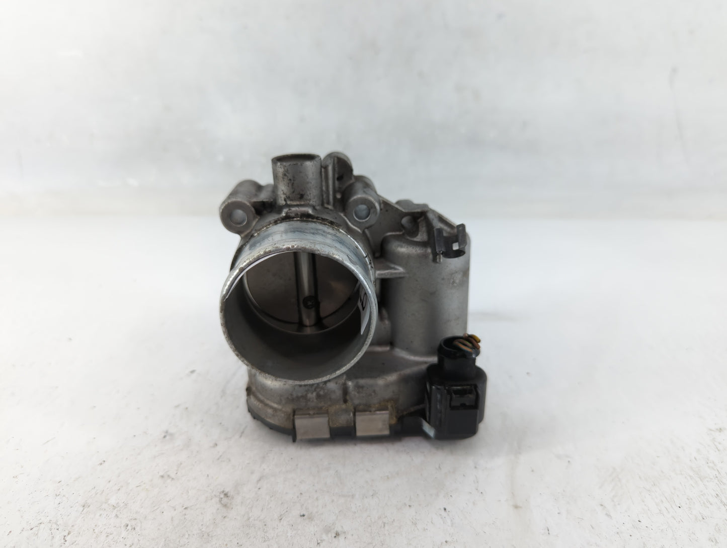2014-2019 Ford Fiesta Throttle Body P/N:7S7G-9F991-CA Fits Fits 2013 2014 2015 2016 2017 2018 2019 OEM Used Auto Parts - Oem