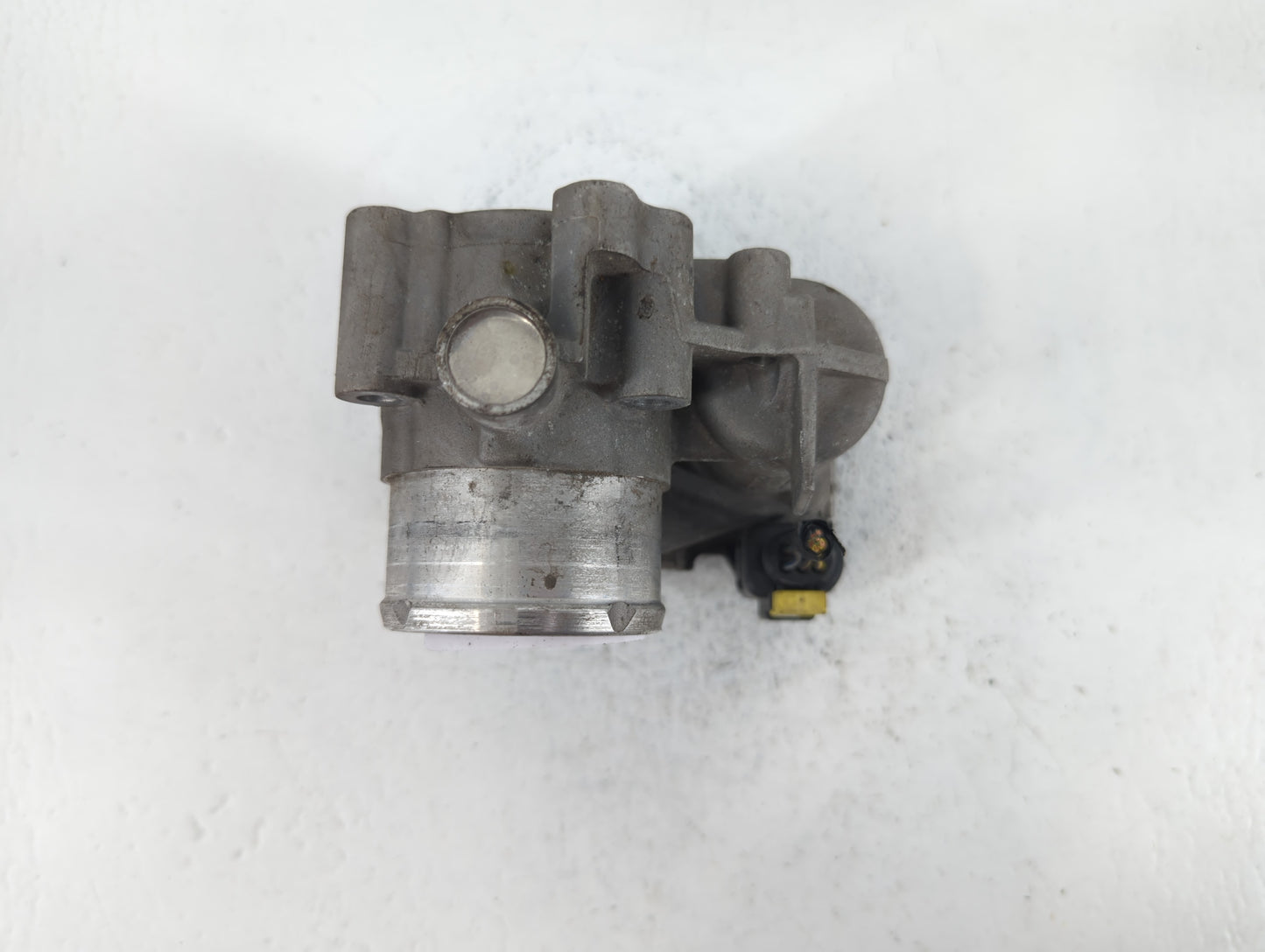 2014-2019 Ford Fiesta Throttle Body P/N:7S7G-9F991-CA Fits Fits 2013 2014 2015 2016 2017 2018 2019 OEM Used Auto Parts - Oem
