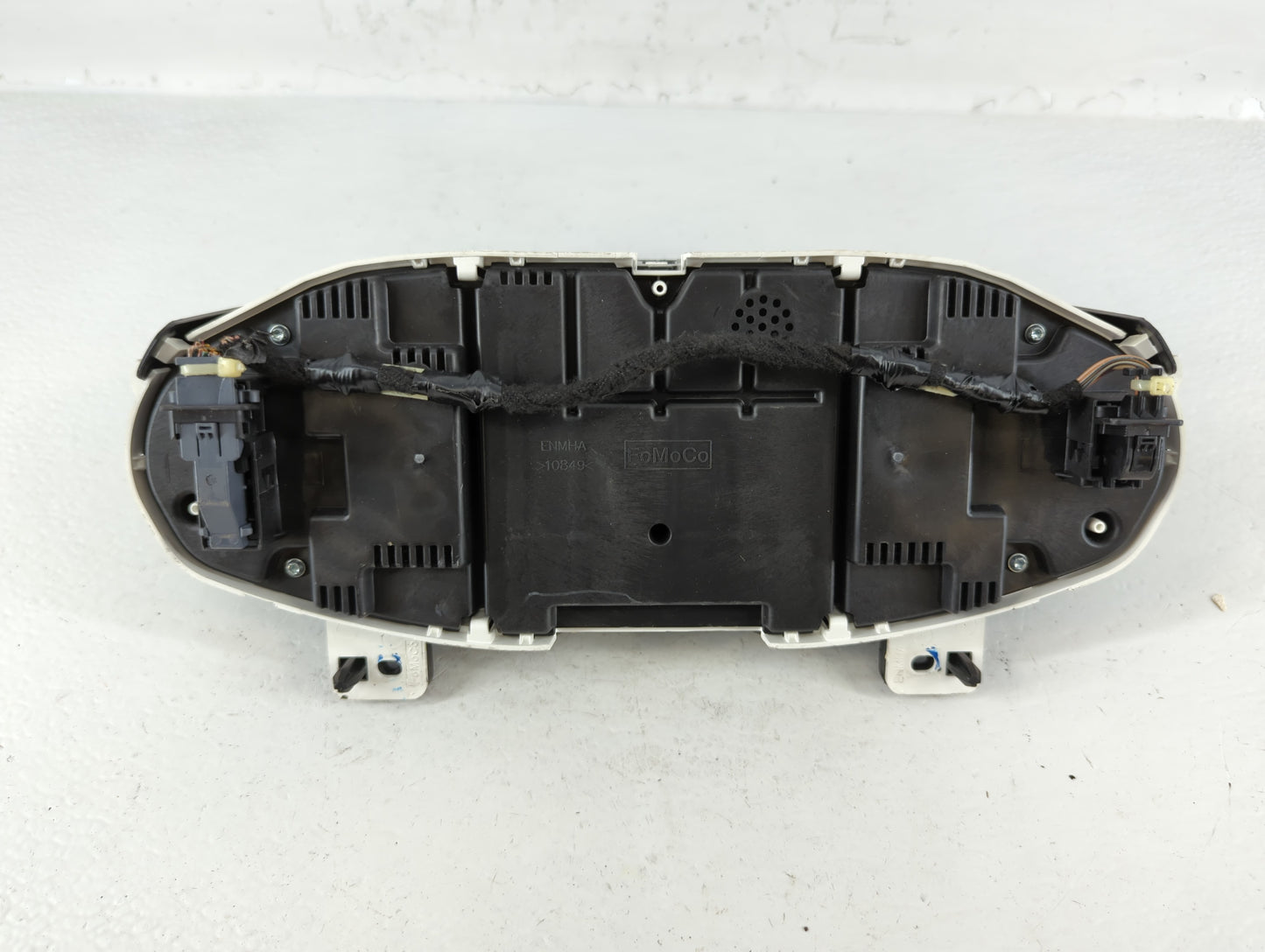 2016-2017 Ford Fiesta Instrument Cluster Speedometer Gauges P/N:VPDE8F-10894-A Fits Fits 2016 2017 OEM Used Auto Parts - Oem