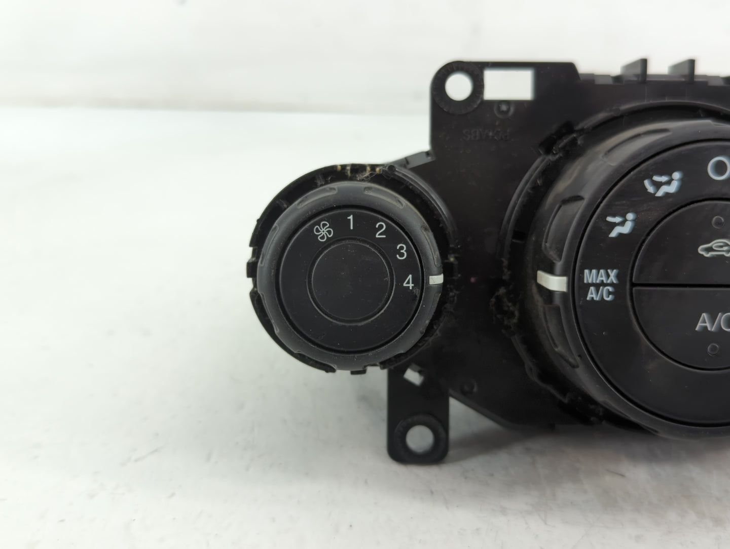 2014-2019 Ford Fiesta Climate Control Module Temperature AC/Heater Replacement P/N:151105143946 D2BT 19980 AE Fits OEM Used 