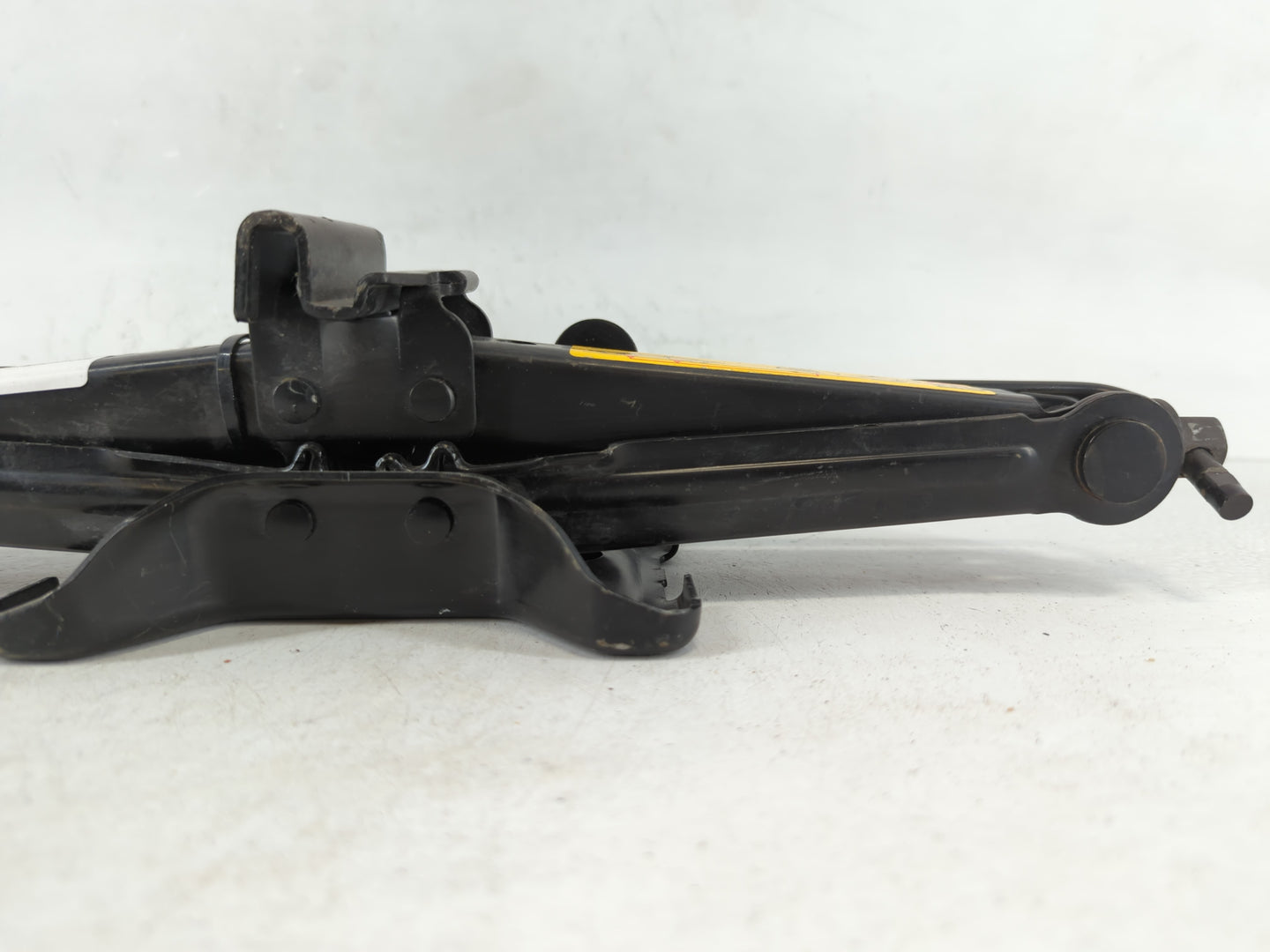 2016 Ford Fiesta Spare Scissor Car Jack - Oemusedautoparts1.com