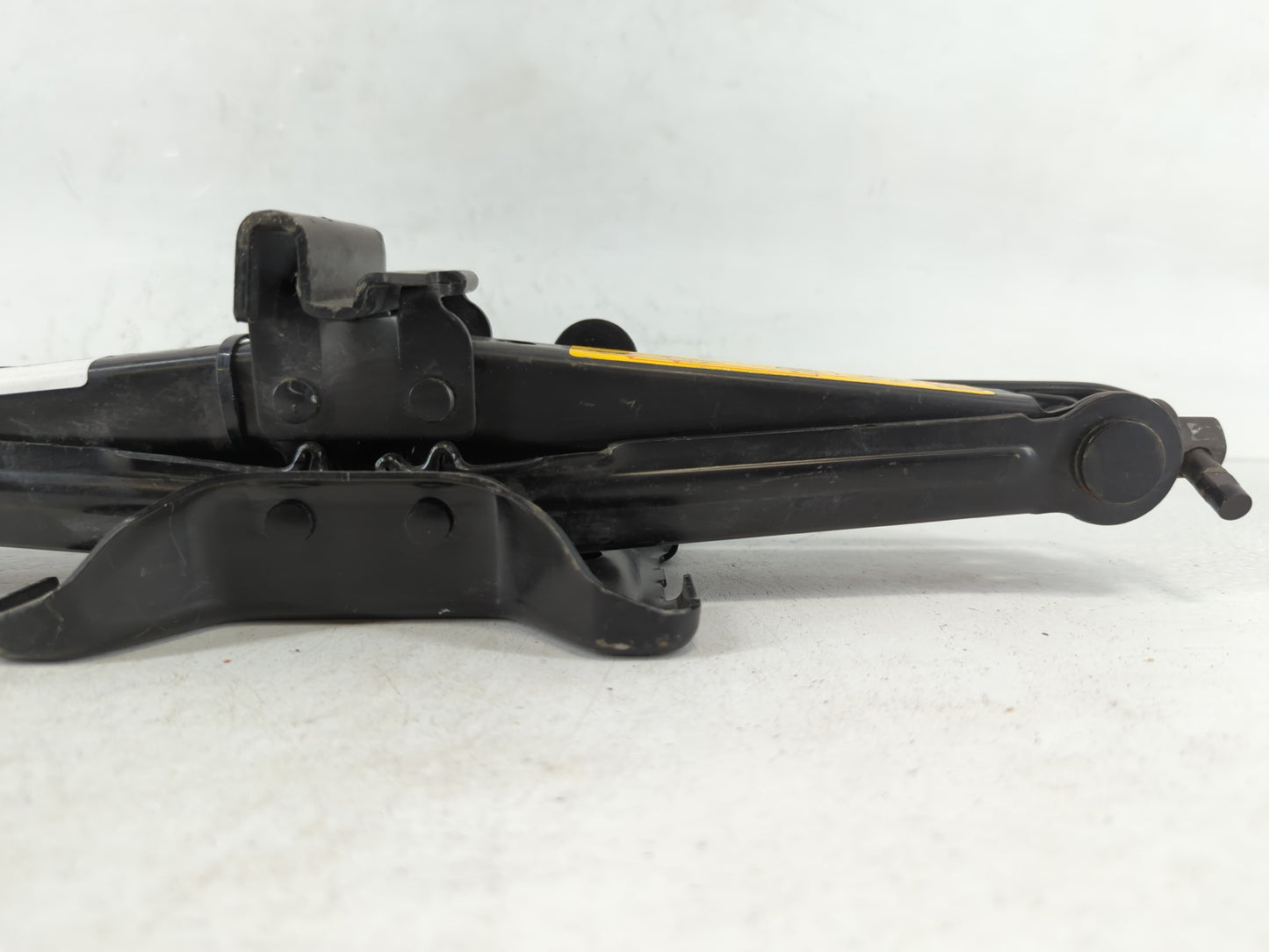 2016 Ford Fiesta Spare Scissor Car Jack - Oemusedautoparts1.com