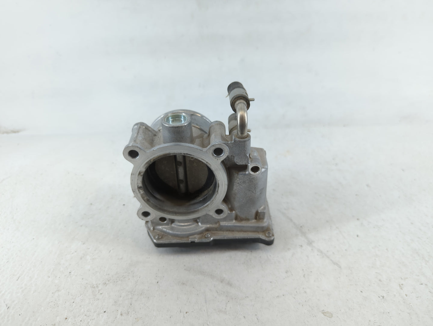 2014-2019 Ford Fiesta Throttle Body P/N:4TA60-01 B Fits Fits 2013 2014 2015 2016 2017 2018 2019 OEM Used Auto Parts - Oemuse