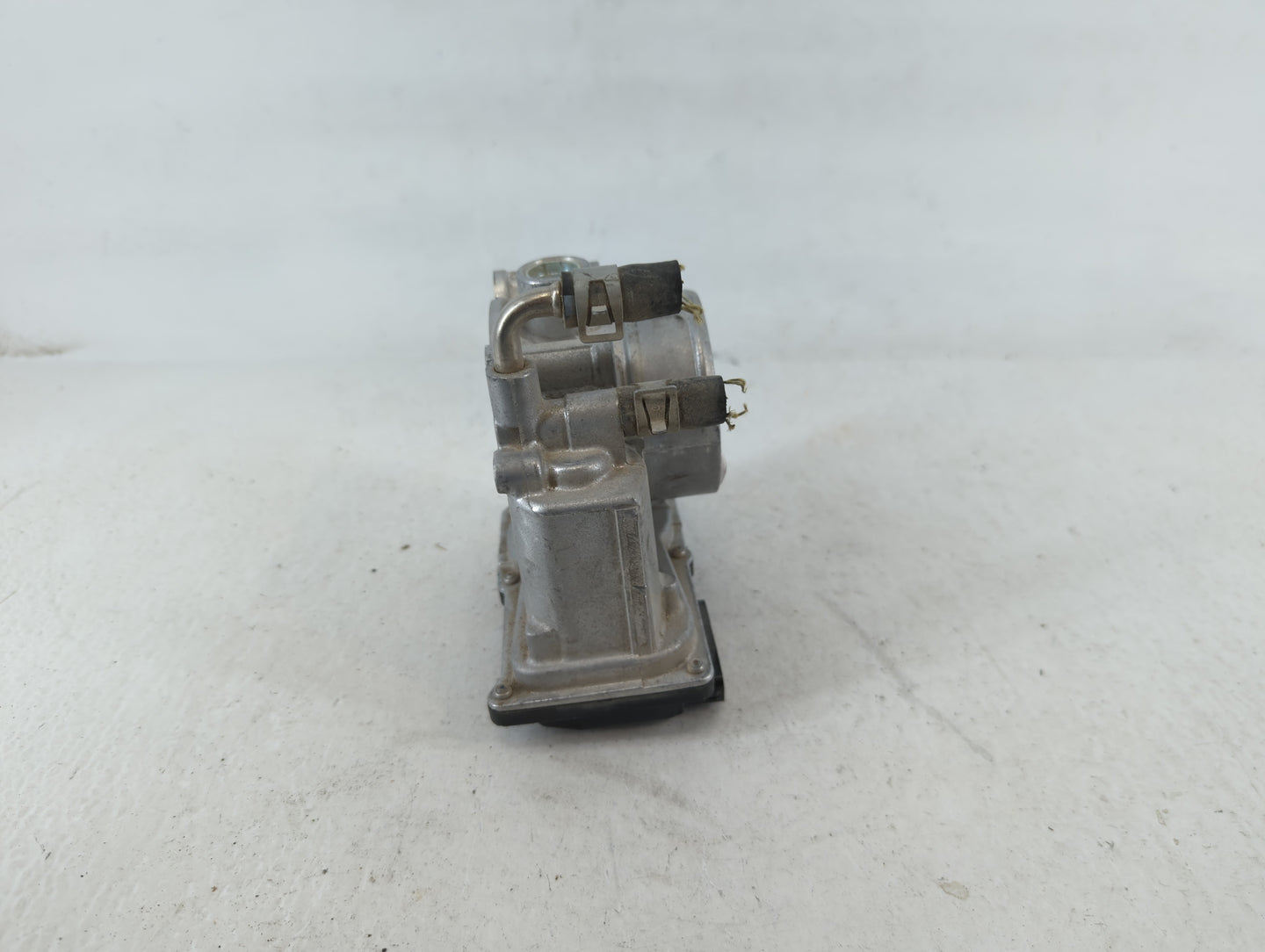 2014-2019 Ford Fiesta Throttle Body P/N:4TA60-01 B Fits Fits 2013 2014 2015 2016 2017 2018 2019 OEM Used Auto Parts - Oemuse