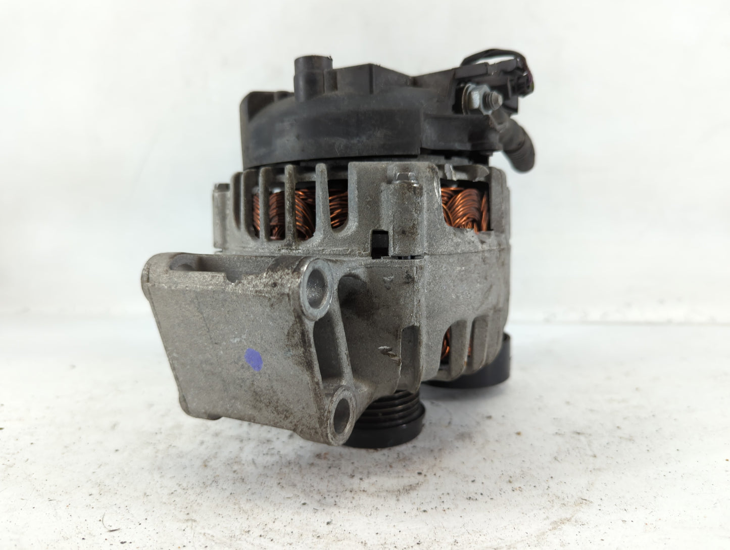 2011-2019 Ford Fiesta Alternator Replacement Generator Charging Assembly Engine OEM P/N:2119000812 BV6N-10300-AB Fits OEM Us