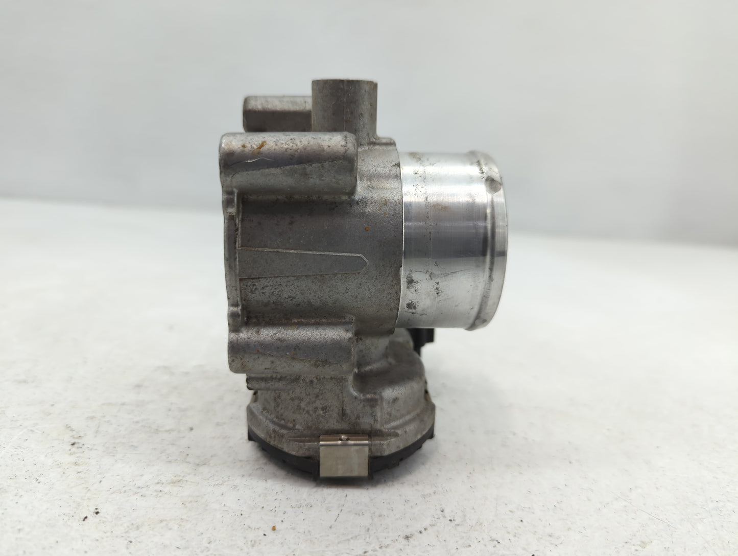 2014-2019 Ford Fiesta Throttle Body P/N:0 280 750 535 7S7G-9F991-CA Fits Fits 2013 2014 2015 2016 2017 2018 2019 OEM Used Au
