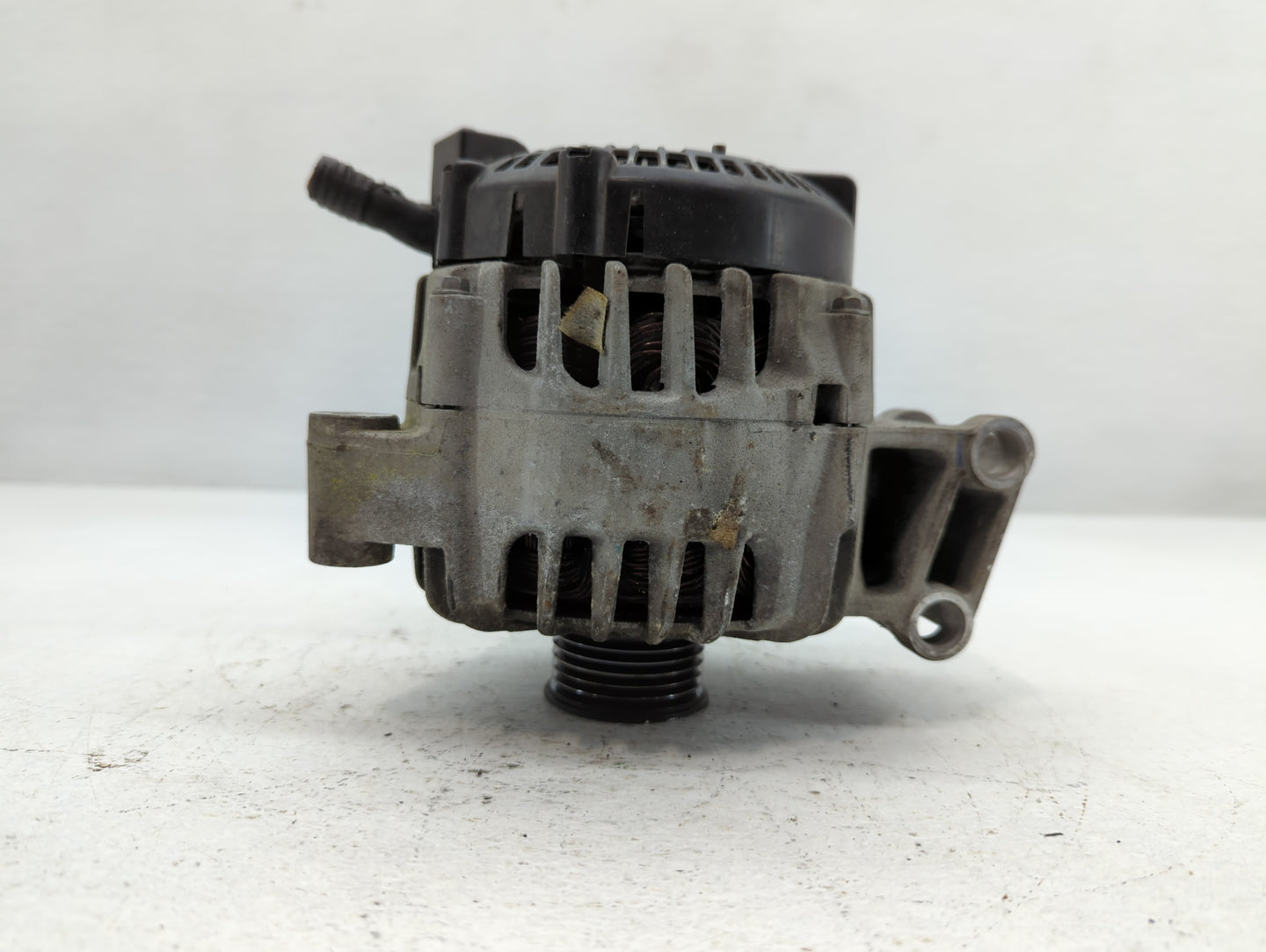 2011-2019 Ford Fiesta Alternator Replacement Generator Charging Assembly Engine OEM P/N:AE8T-10300-AA Fits OEM Used Auto Par