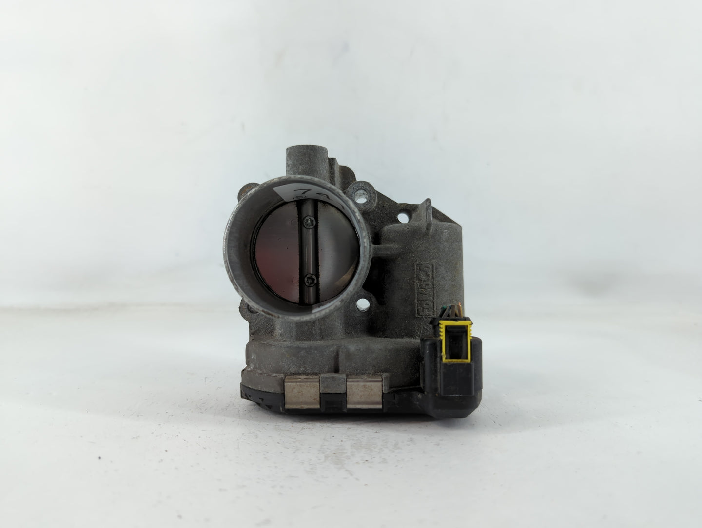 2014-2019 Ford Fiesta Throttle Body P/N:7S7G-9F991-CA Fits Fits 2013 2014 2015 2016 2017 2018 2019 OEM Used Auto Parts - Oem