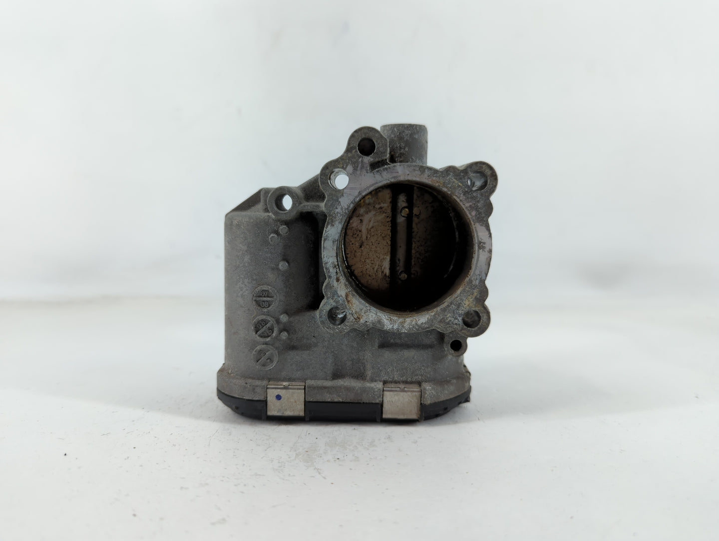 2014-2019 Ford Fiesta Throttle Body P/N:7S7G-9F991-CA Fits Fits 2013 2014 2015 2016 2017 2018 2019 OEM Used Auto Parts - Oem