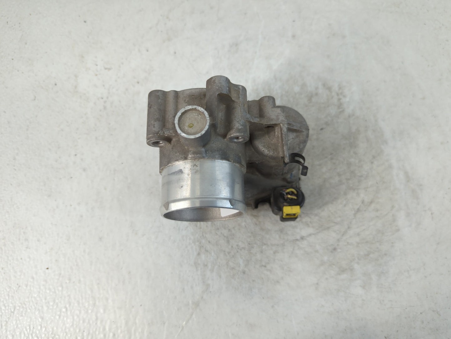 2014-2019 Ford Fiesta Throttle Body P/N:7S7G-9F991-CA Fits Fits 2013 2014 2015 2016 2017 2018 2019 OEM Used Auto Parts - Oem