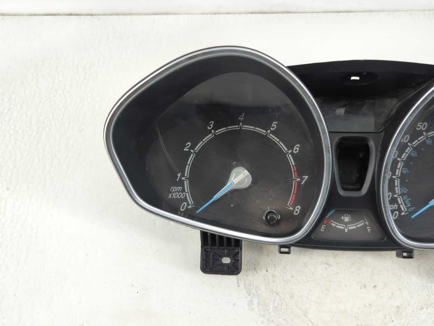2015-2017 Ford Fiesta Instrument Cluster Speedometer Gauges P/N:10890 10849 Fits Fits 2015 2016 2017 OEM Used Auto Parts - O
