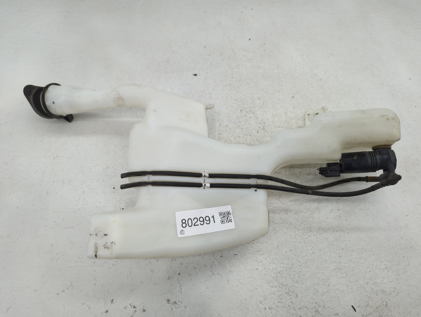 2011-2019 Ford Fiesta Windshield Washer Fluid Reservoir Bottle Oem - Oemusedautoparts1.com