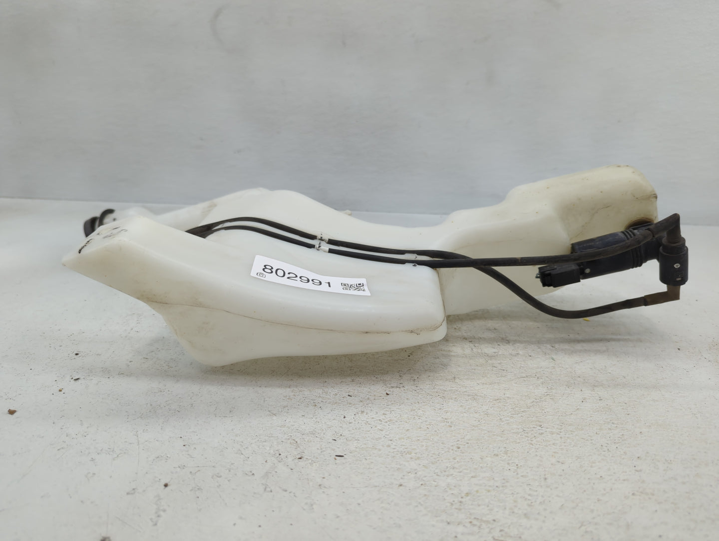 2011-2019 Ford Fiesta Windshield Washer Fluid Reservoir Bottle Oem - Oemusedautoparts1.com