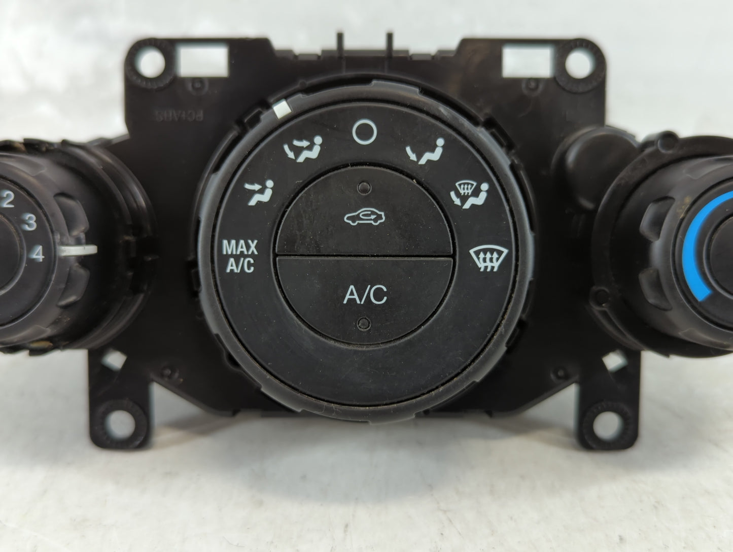 2016 Ford Fiesta Climate Control Module Temperature AC/Heater Replacement Fits OEM Used Auto Parts - Oemusedautoparts1.com