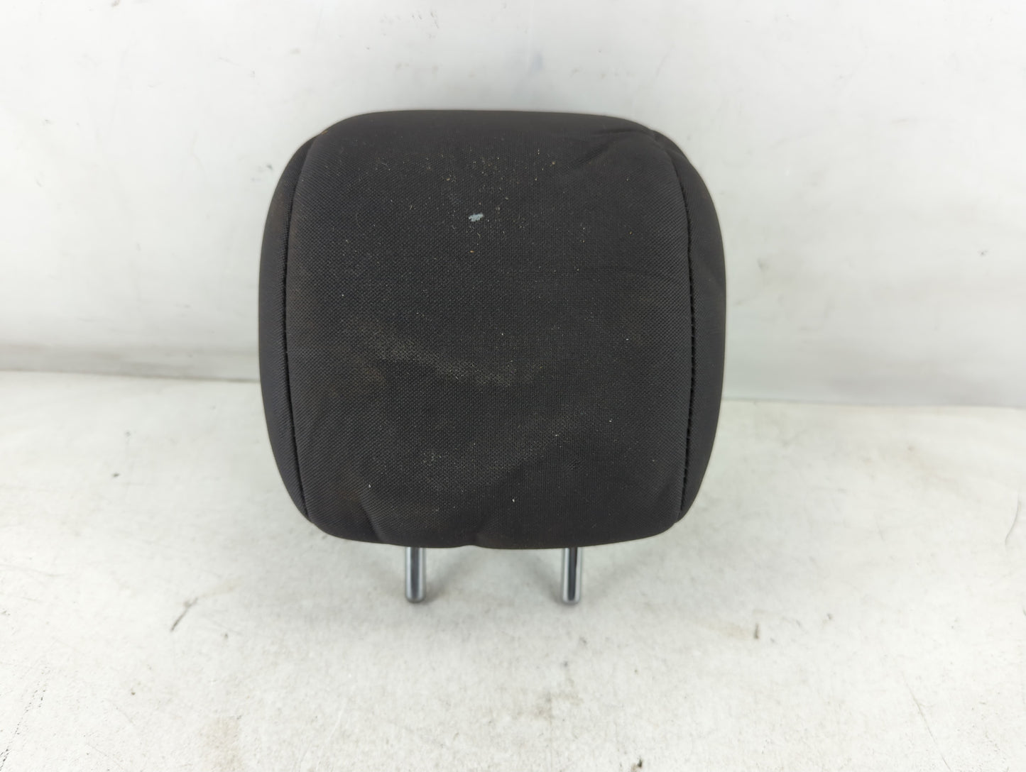 2014-2018 Ford Fiesta Headrest Head Rest Rear Center Seat Fits Fits 2014 2015 2016 2017 2018 OEM Used Auto Parts - Oemusedau