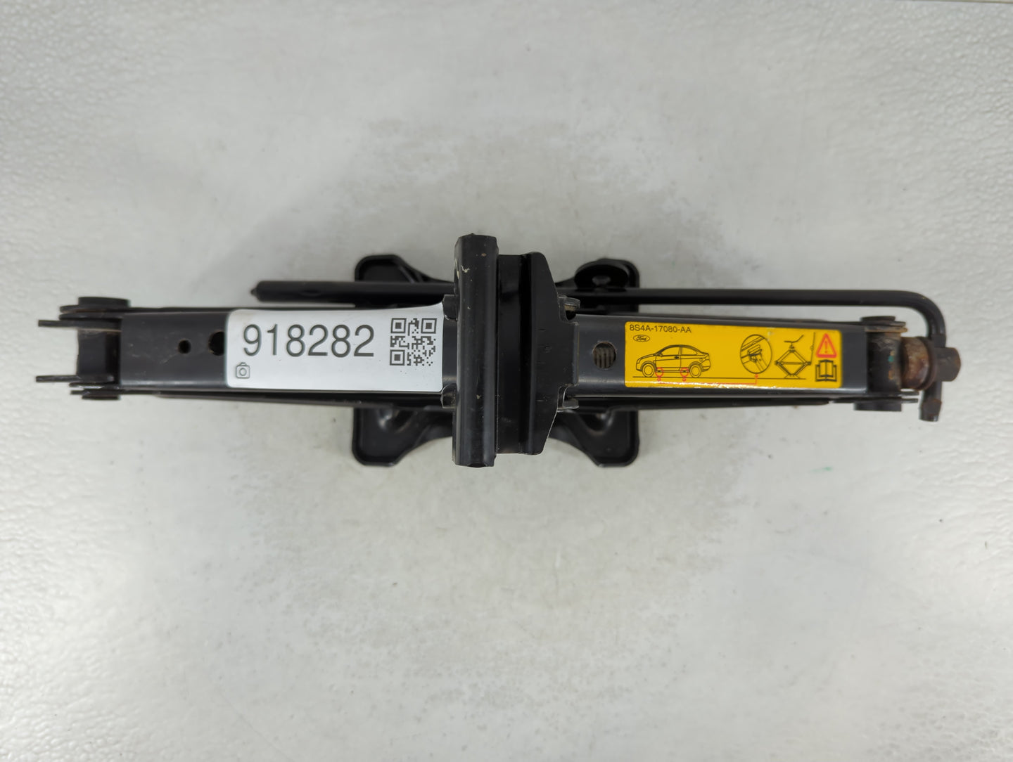 2016 Ford Fiesta Spare Scissor Car Jack - Oemusedautoparts1.com