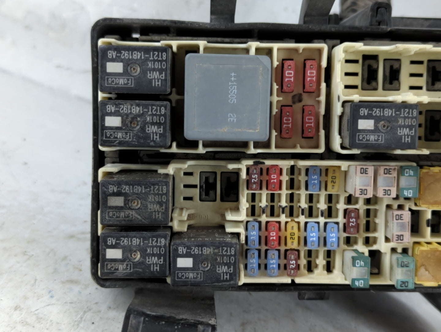 2014-2019 Ford Fiesta Fusebox Fuse Box Panel Relay Module Fits Fits 2014 2015 2016 2017 2018 2019 OEM Used Auto Parts - Oemu