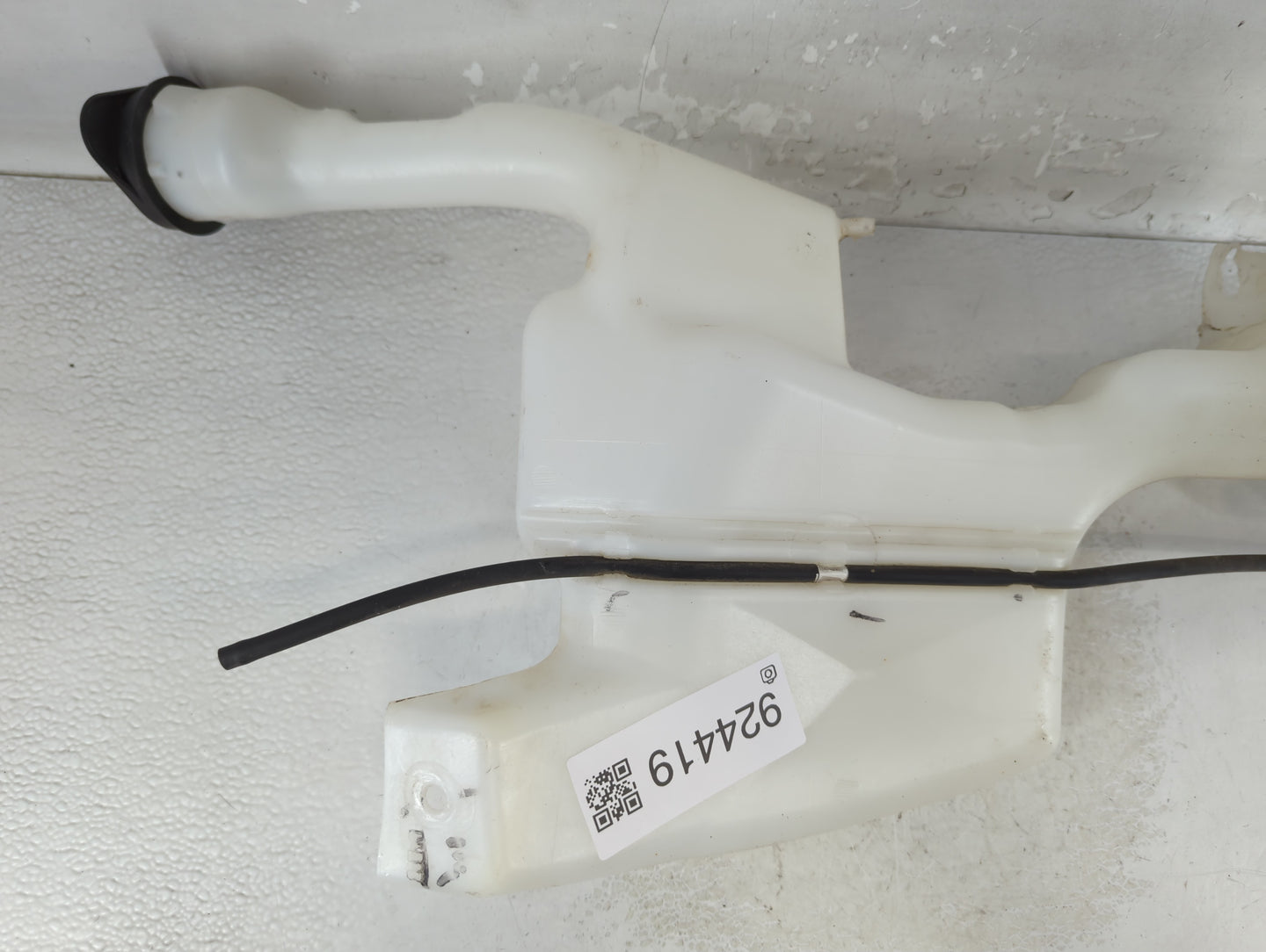 2011-2019 Ford Fiesta Windshield Washer Fluid Reservoir Bottle Oem - Oemusedautoparts1.com