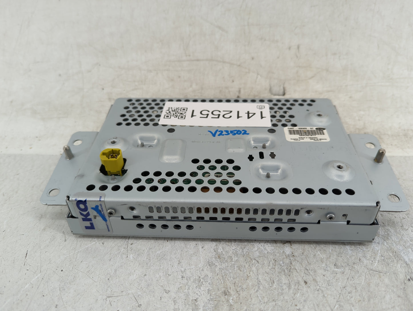 2016-2019 Ford Flex Information Display Screen - Oemusedautoparts1.com