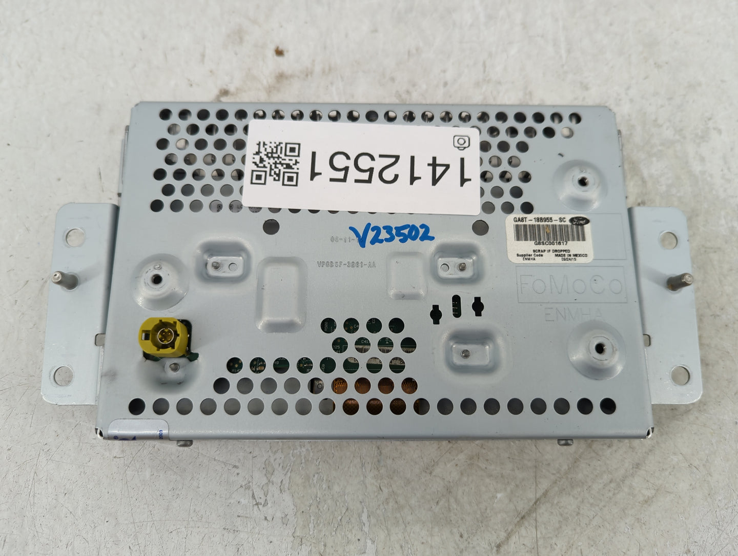 2016-2019 Ford Flex Information Display Screen - Oemusedautoparts1.com