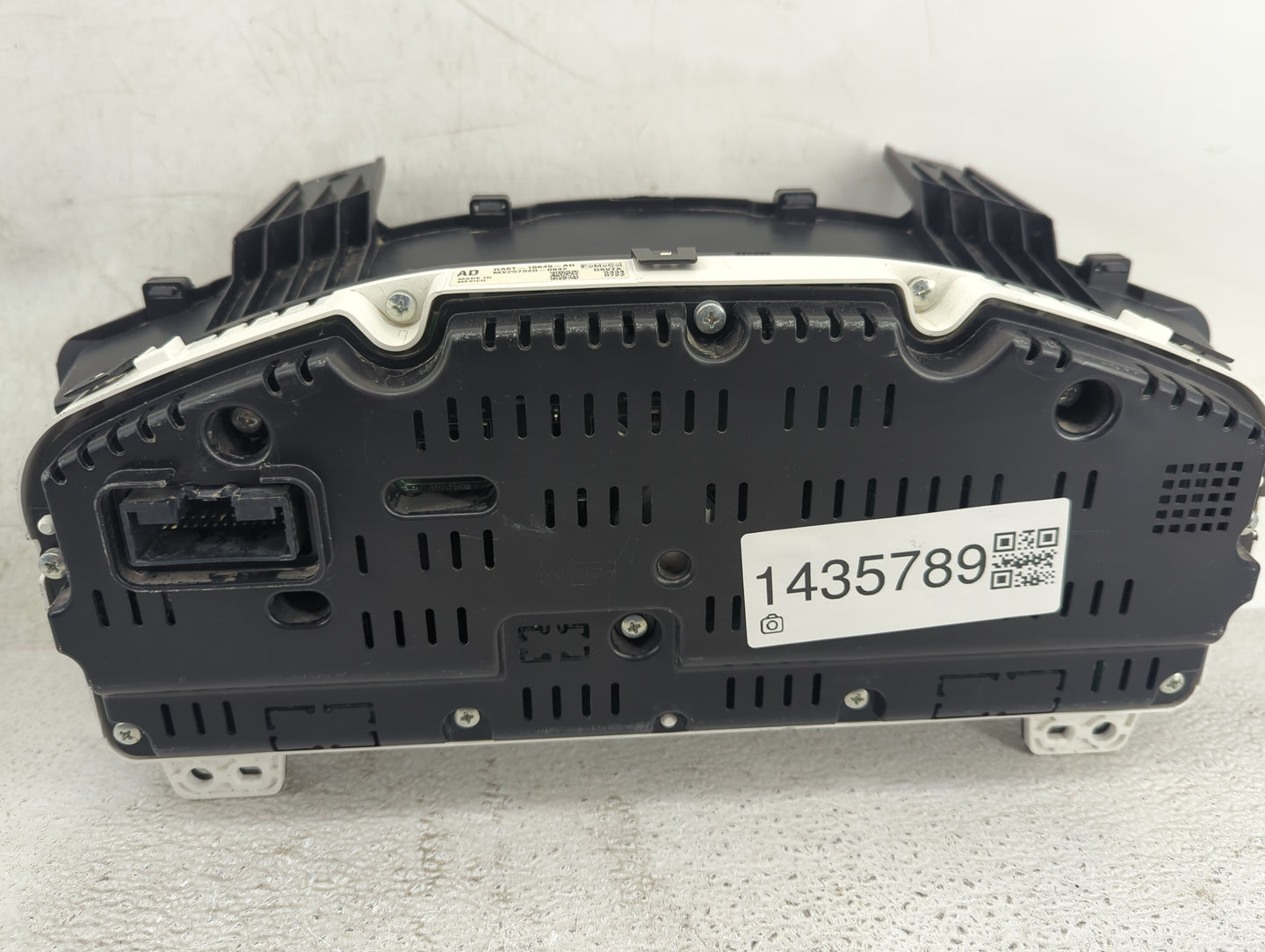 2016 Ford Flex Instrument Cluster Speedometer Gauges P/N:MX257520-0642 GA8T-10849-AD Fits OEM Used Auto Parts - Oemusedautop