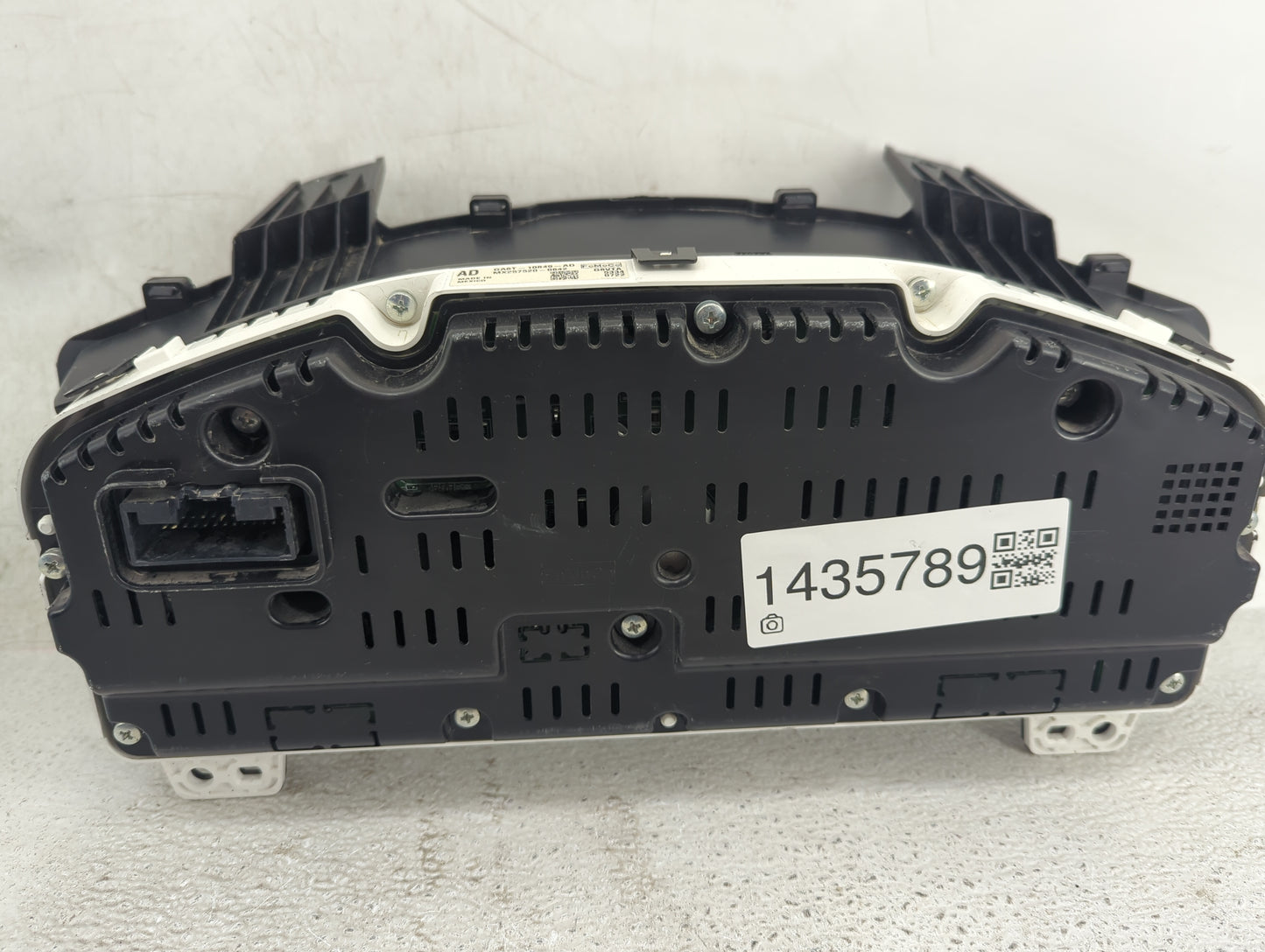 2016 Ford Flex Instrument Cluster Speedometer Gauges P/N:MX257520-0642 GA8T-10849-AD Fits OEM Used Auto Parts - Oemusedautop