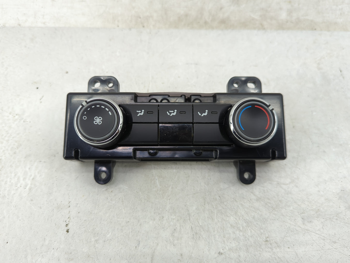 2013-2019 Ford Flex Climate Control Module Temperature AC/Heater Replacement P/N:DA8T-19980-CA VPDA8H-19980-CA Fits OEM Used