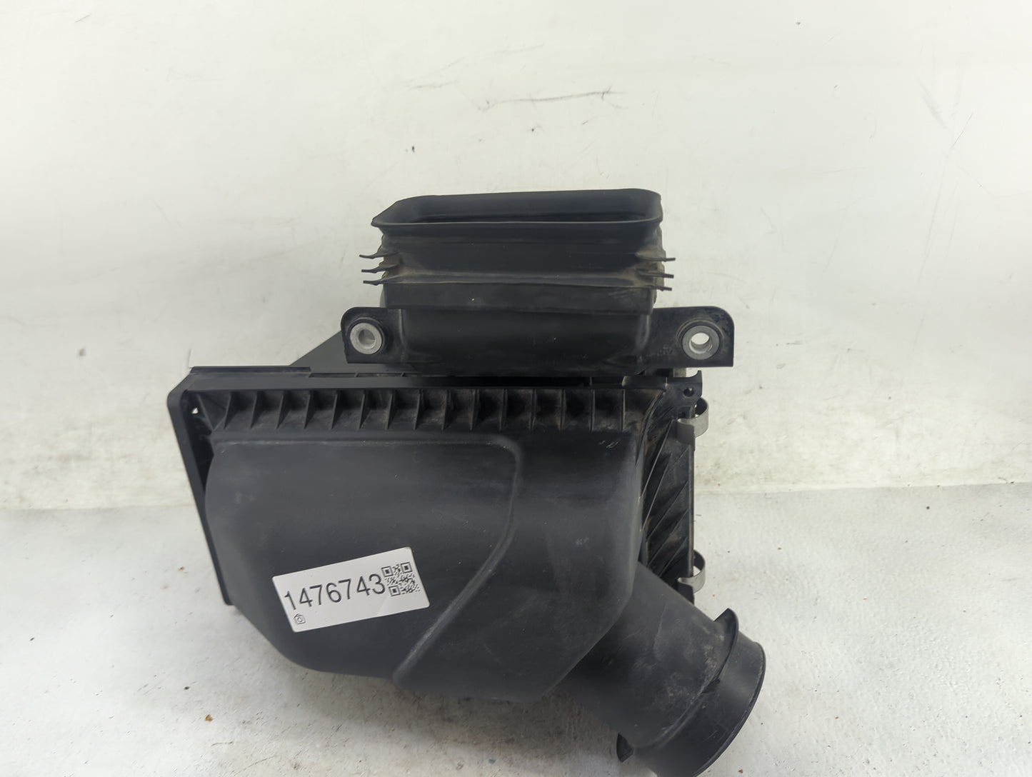 2016 Ford Flex Air Cleaner Intake-duct Hose Tube - Oemusedautoparts1.com