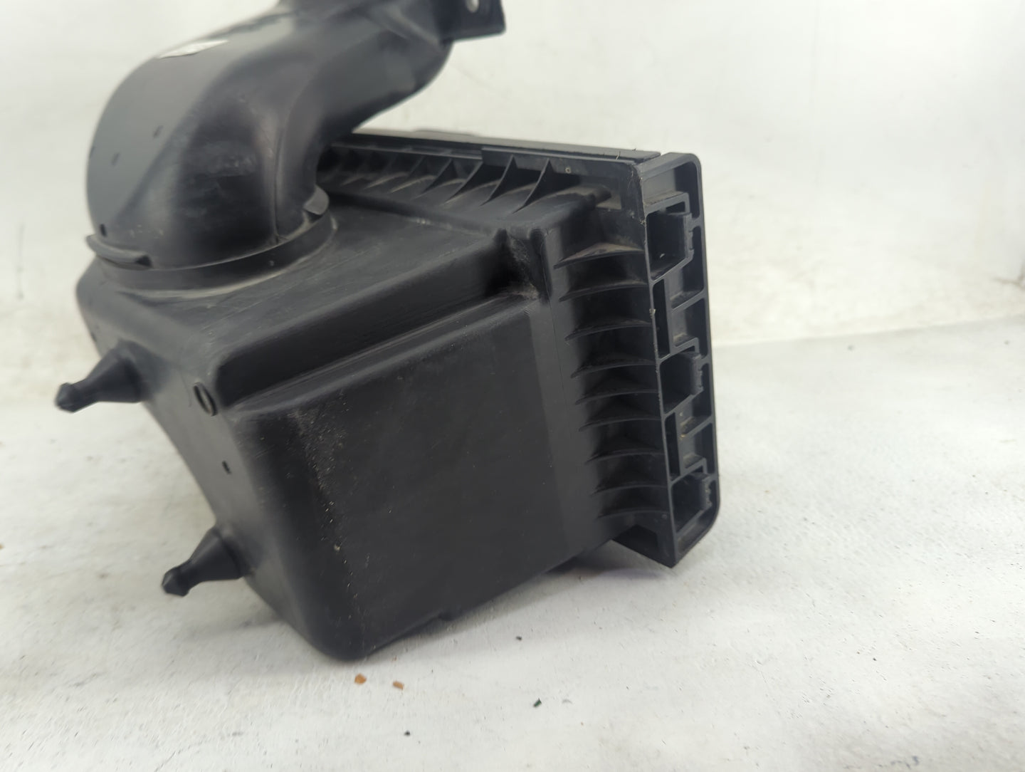 2016 Ford Flex Air Cleaner Intake-duct Hose Tube - Oemusedautoparts1.com
