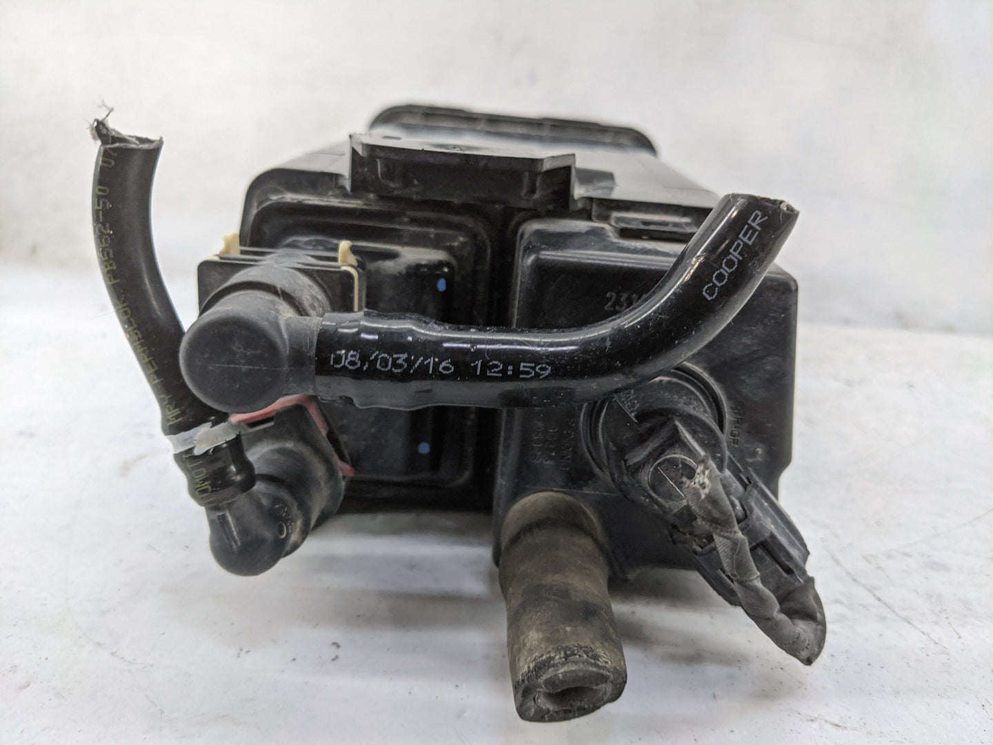 2016 Ford Flex Fuel Vapor Charcoal Canister - Oemusedautoparts1.com