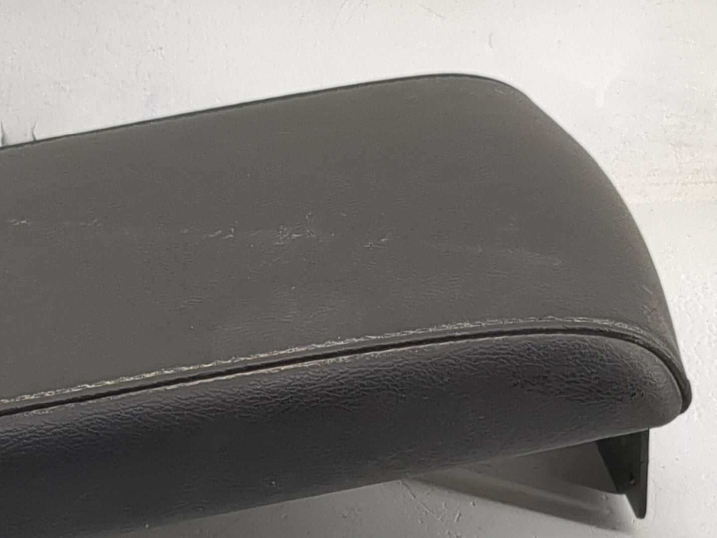 2013-2019 Ford Flex Center Console Armrest Cover Lid P/N:1668550XCB D471F5B81266 Fits Fits 2013 2014 2015 2016 2017 2018 201