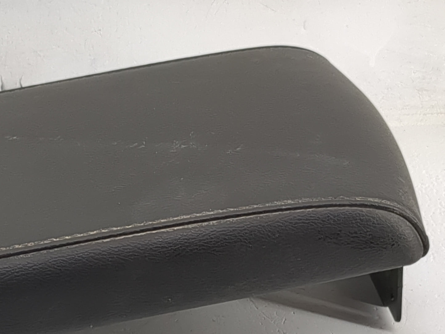 2013-2019 Ford Flex Center Console Armrest Cover Lid P/N:1668550XCB D471F5B81266 Fits Fits 2013 2014 2015 2016 2017 2018 201
